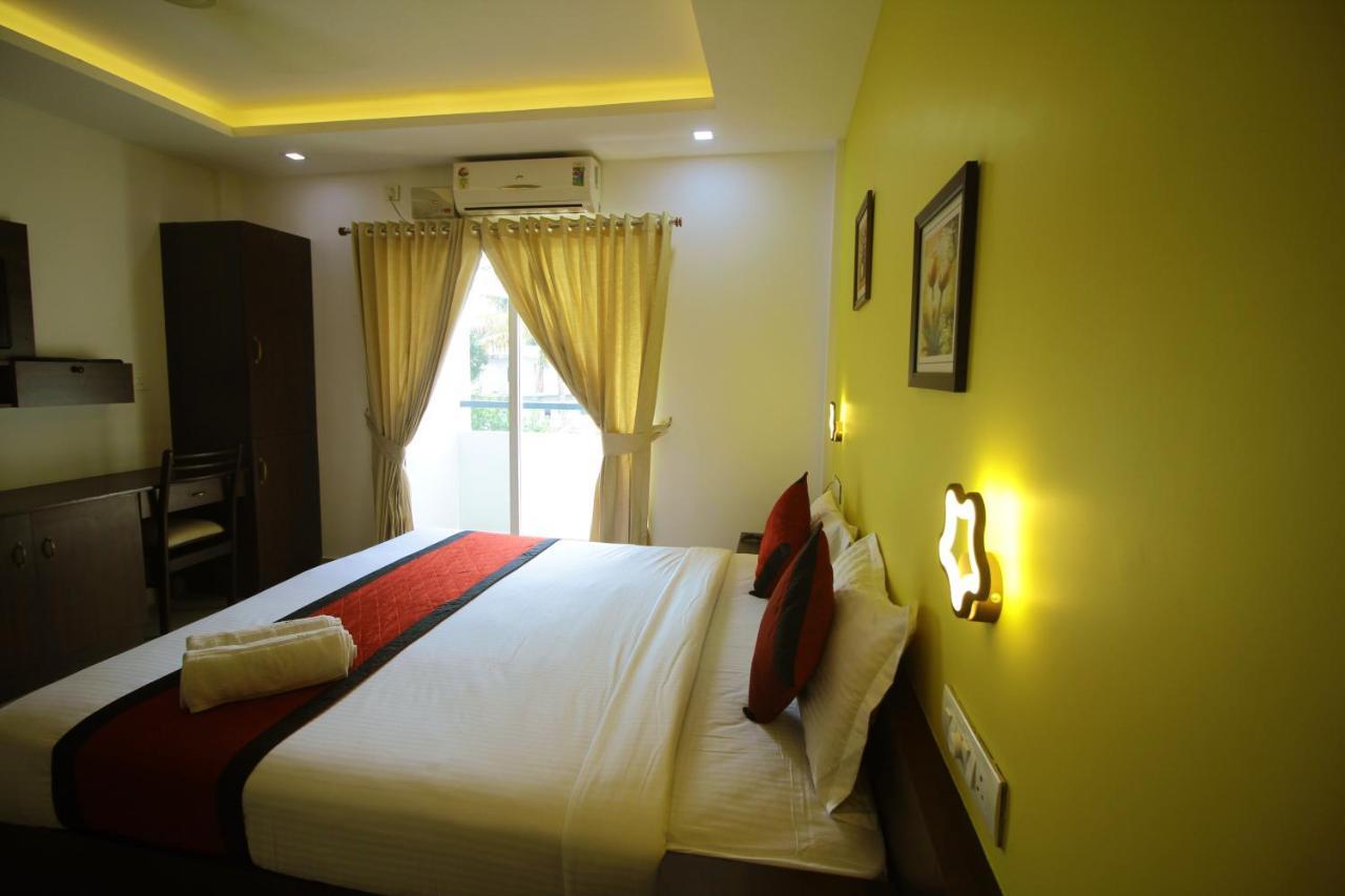 Hotel North Centre Kochi Zewnętrze zdjęcie