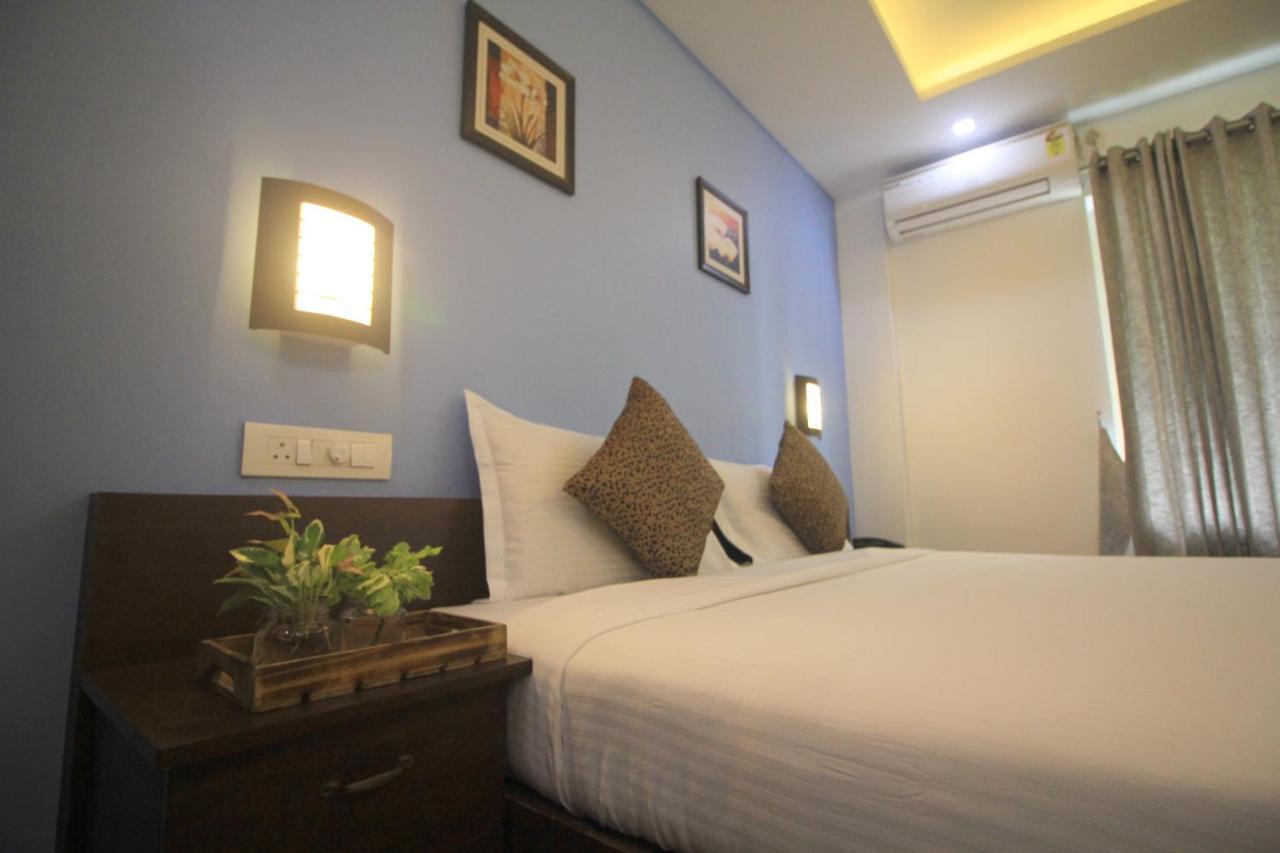 Hotel North Centre Kochi Zewnętrze zdjęcie