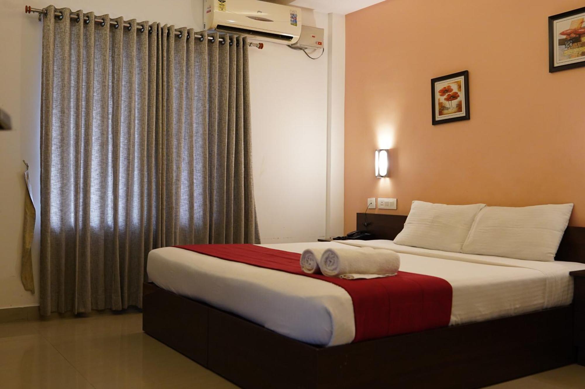 Hotel North Centre Kochi Zewnętrze zdjęcie